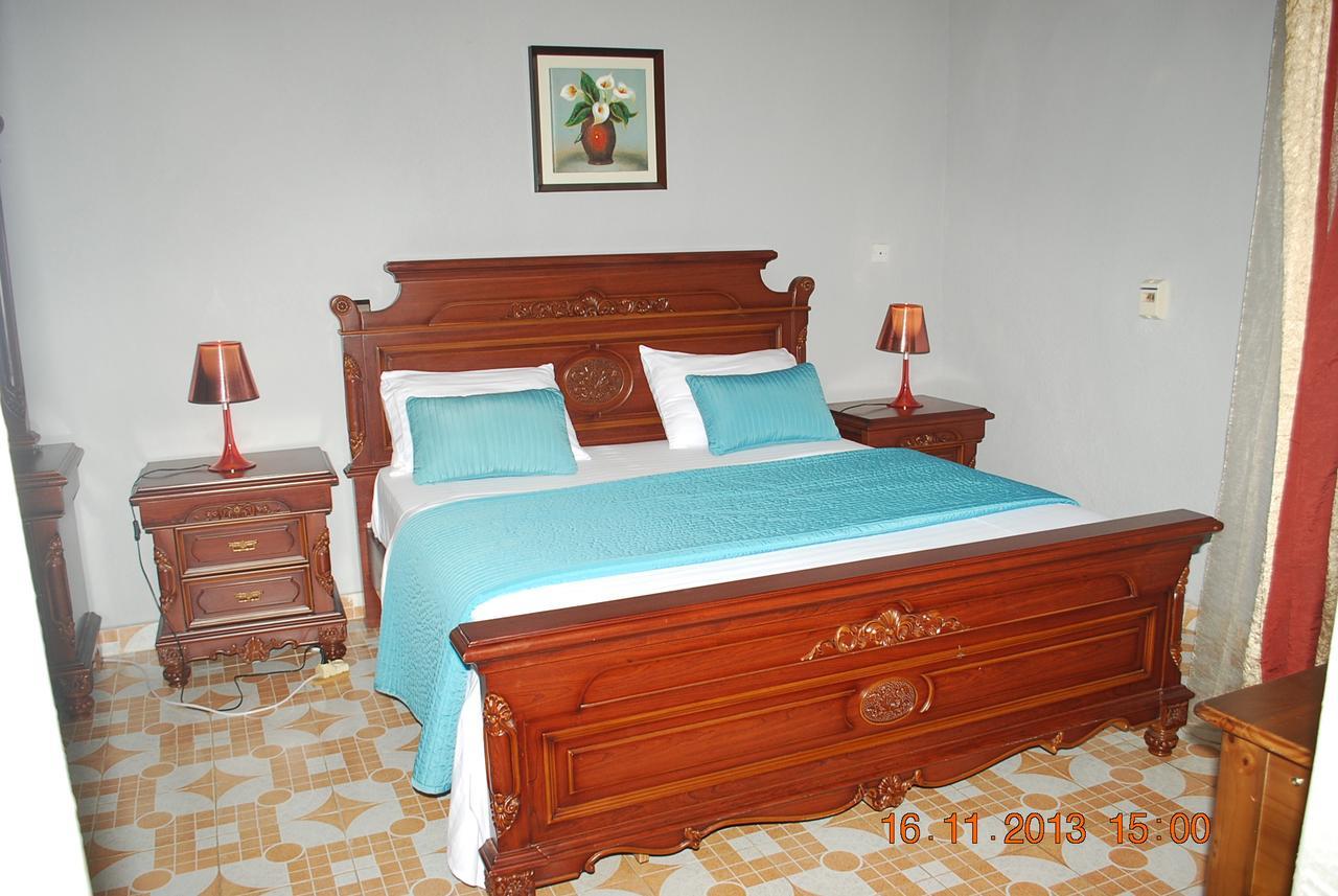 Hotel Vivi Palace Matadi Zewnętrze zdjęcie