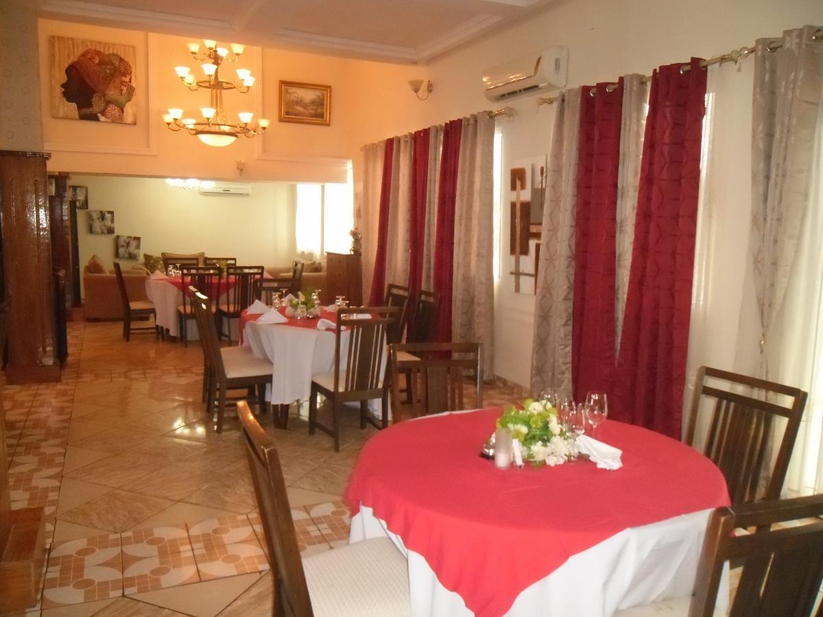 Hotel Vivi Palace Matadi Zewnętrze zdjęcie