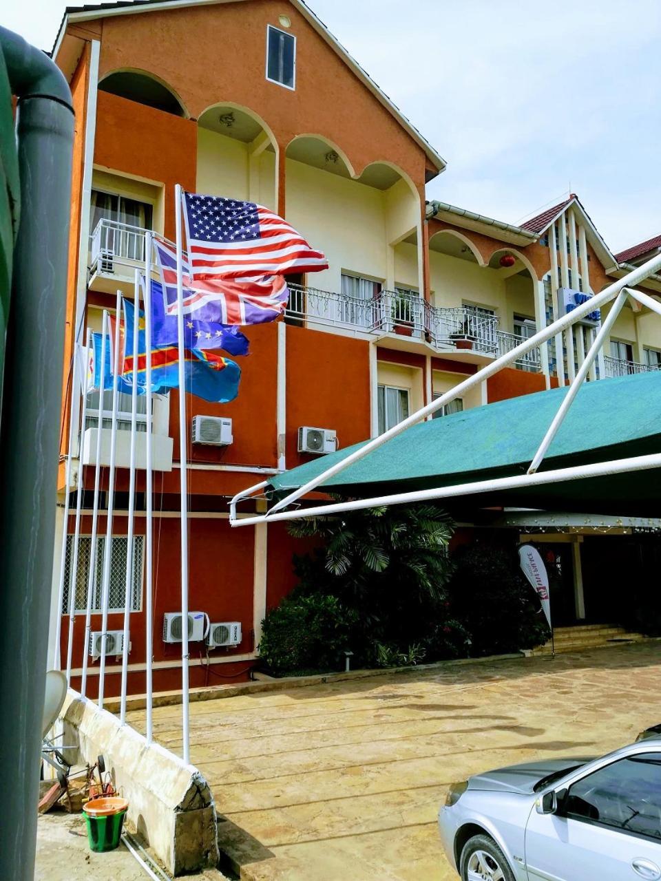 Hotel Vivi Palace Matadi Zewnętrze zdjęcie