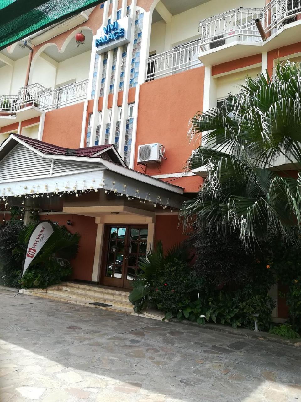 Hotel Vivi Palace Matadi Zewnętrze zdjęcie