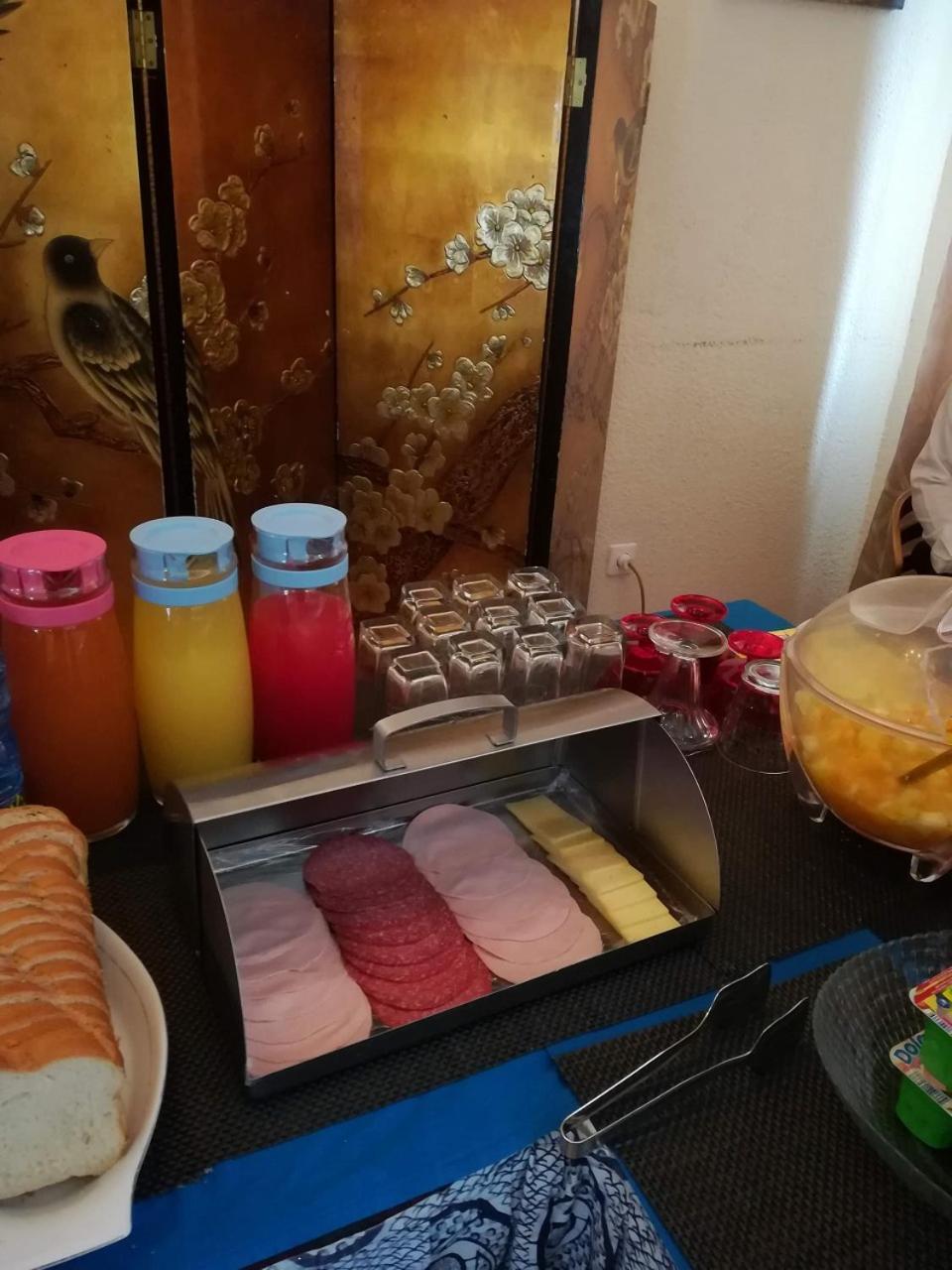Hotel Vivi Palace Matadi Zewnętrze zdjęcie