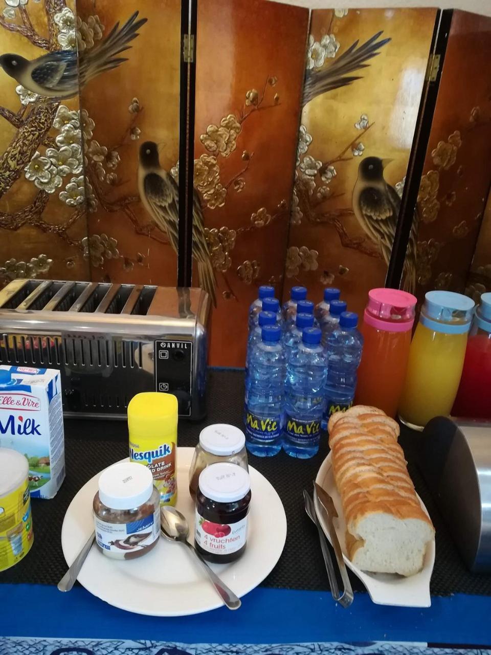 Hotel Vivi Palace Matadi Zewnętrze zdjęcie